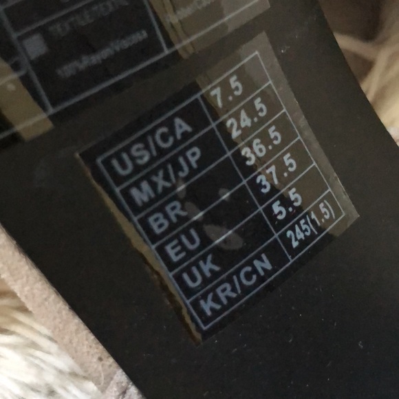 Shoes-heels - Picture 4 of 4